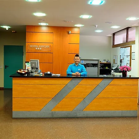 Crisol Faycán Hotel