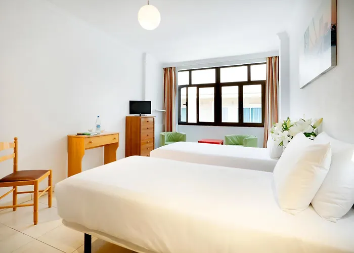 מלון Crisol Faycan 3*